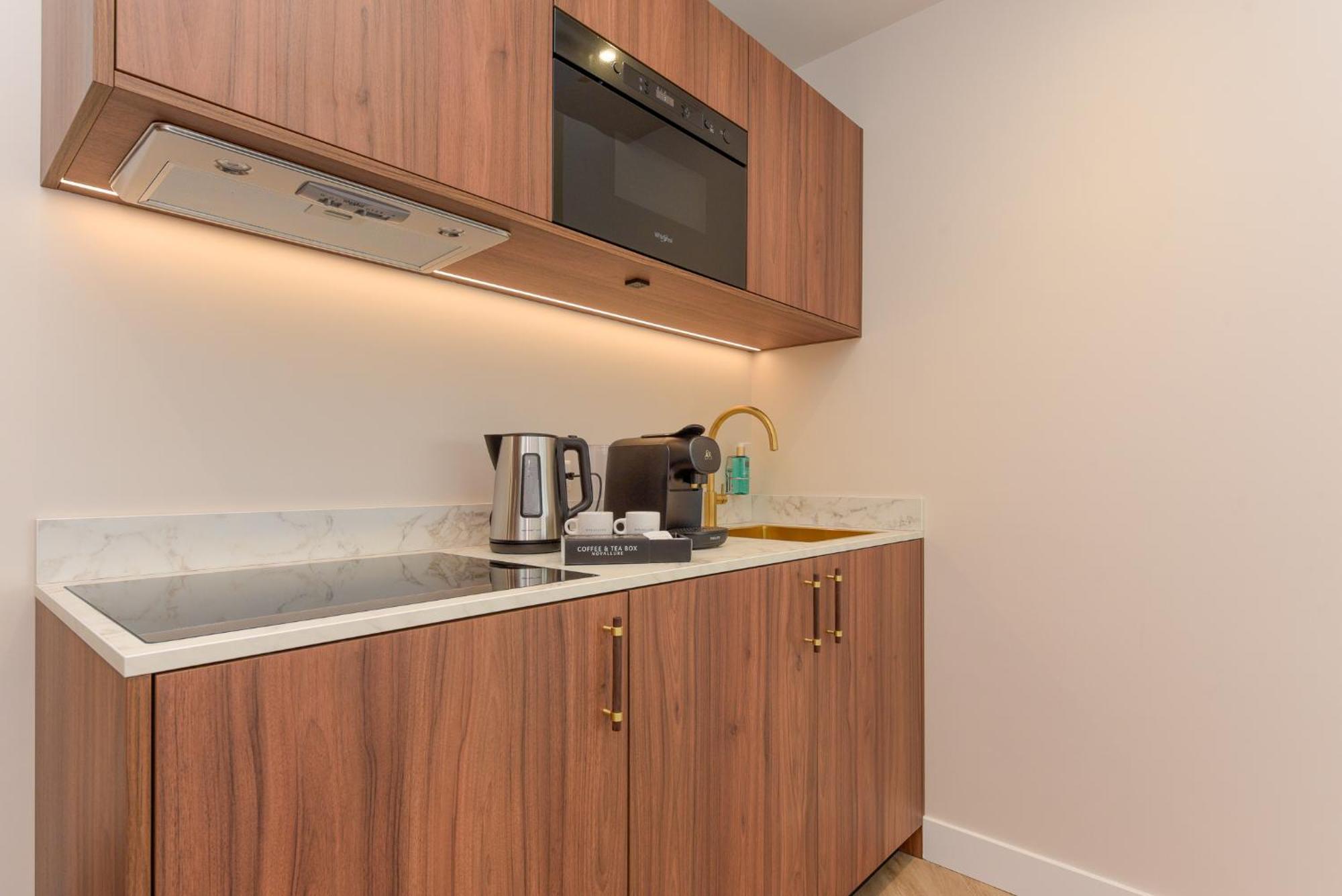 Novallure Villa Margaretha - Short Stay Apartments Rijswijk Buitenkant foto